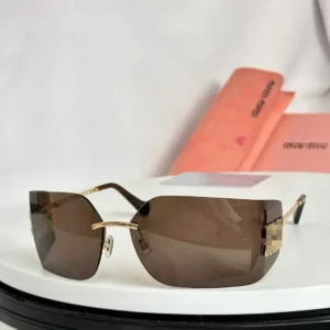 2025 Women's Fashion Square Sunglasses Frameless Gradient UV400 Small Face Trendy Cat Eye Shades