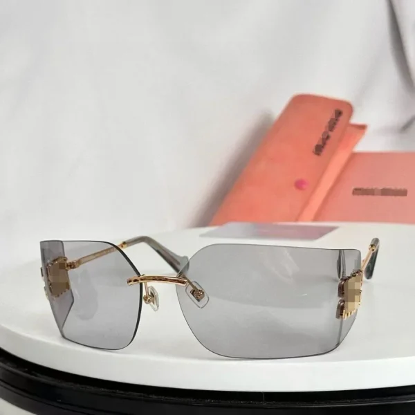 2025 Women's Fashion Square Sunglasses Frameless Gradient UV400 Small Face Trendy Cat Eye Shades - Image 7